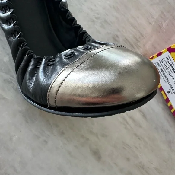 NIB TORY BURCH ABBEY 2 CAP TOE BALLET FLAT SHOES BLACK/ANTHRACITE LEATHER 8 - Picture 9 of 9